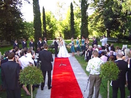 formal wedding at Como House